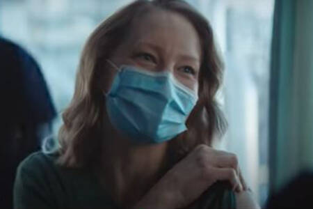 WATCH | Qantas tugs at the heartstrings with emotional vaccination ad