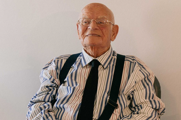 Article image for Australia’s oldest man, Frank Mawer, dead at 110