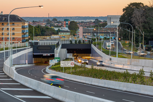 Article image for 2GB listeners experience new M4 – M8 tunnel link