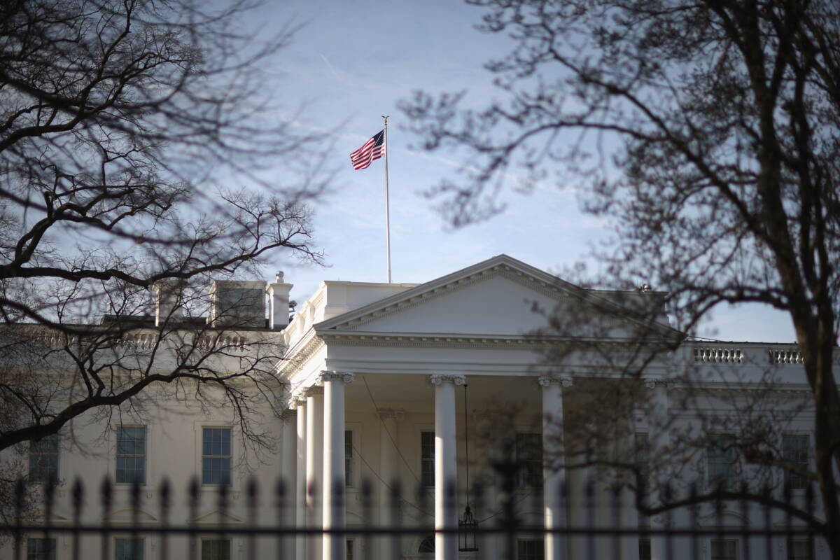 Article image for US Secret Service closes investigation into mysterious bag of powder