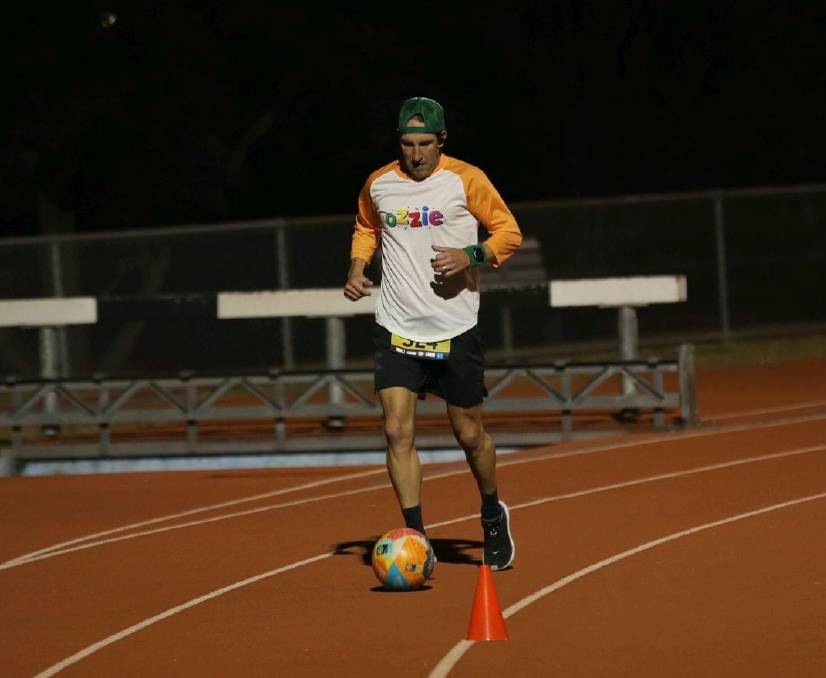 Article image for Children’s entertainer dribbling his way to a world record