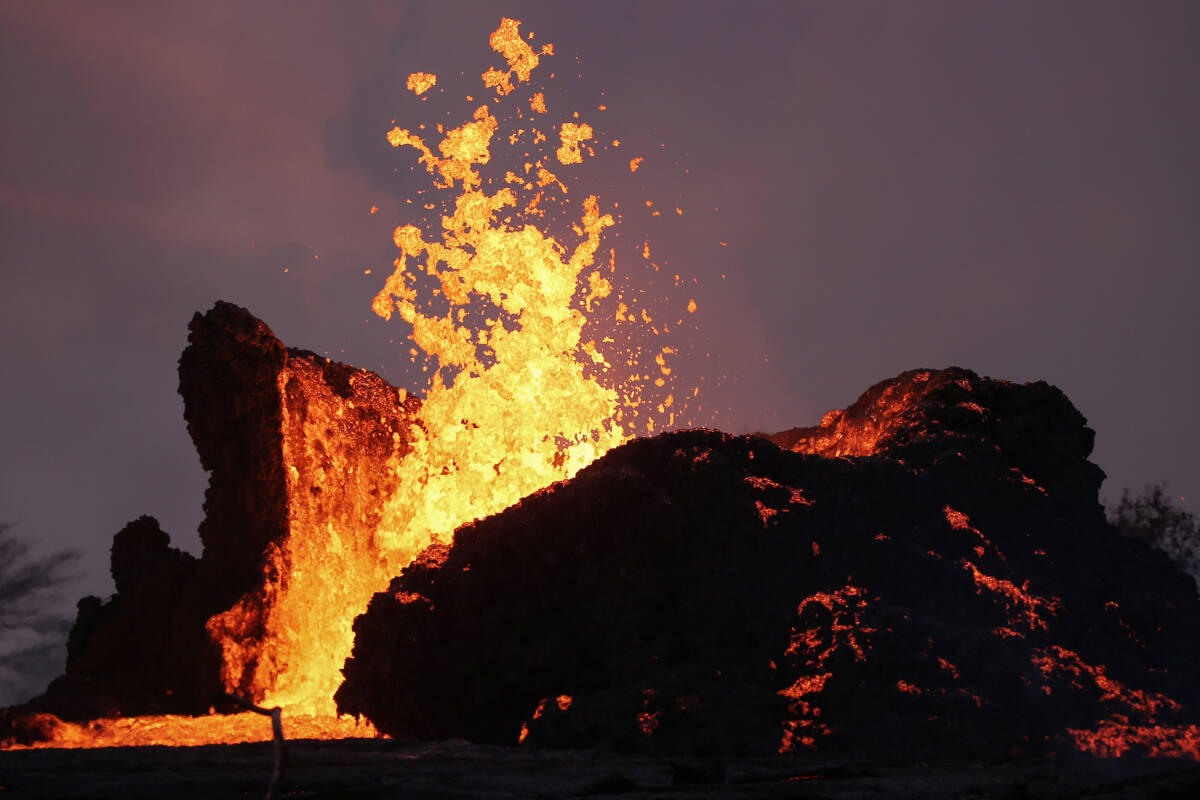 Article image for Hawaii struggles against raging wildfires