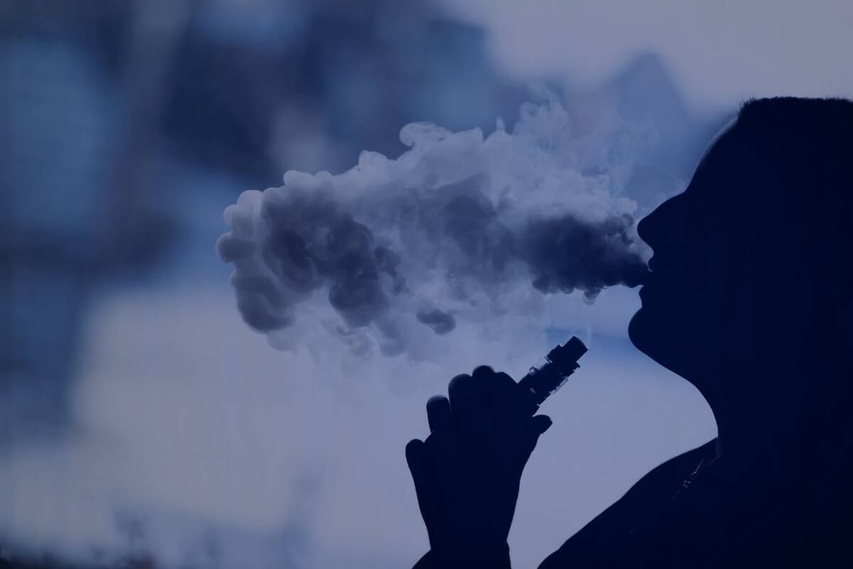 Article image for ‘2nd hand vaping’ – Warning about new health danger