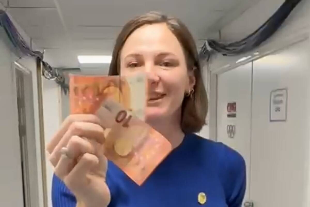 Article image for ‘Pay up’ – Cate Campbell claims the cash after bet with Ben Fordham