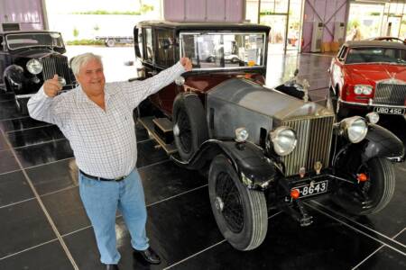 Clive Palmer finally gets approval for a new motor museum.