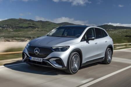 Mercedes-Benz EQE 300 SUV – Nice luxury SUV but can ride hard on a rough surface