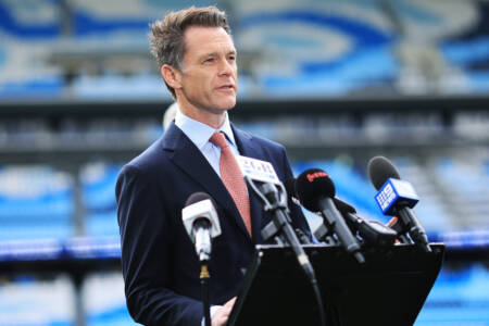 EXCLUSIVE: Chris Minns to make more Service NSW job cuts