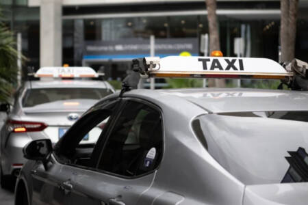 ‘Taking a stance’ – Taxi drivers protesting against new Uber rules