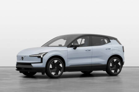 Volvo changes plans to go fully electric from 2030