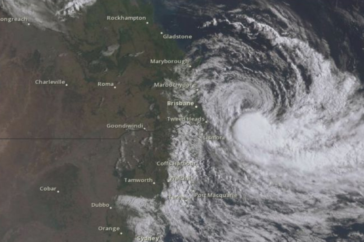Article image for ‘Don’t be a disaster tourist’ – Local mayor’s big plea amid looming cyclone